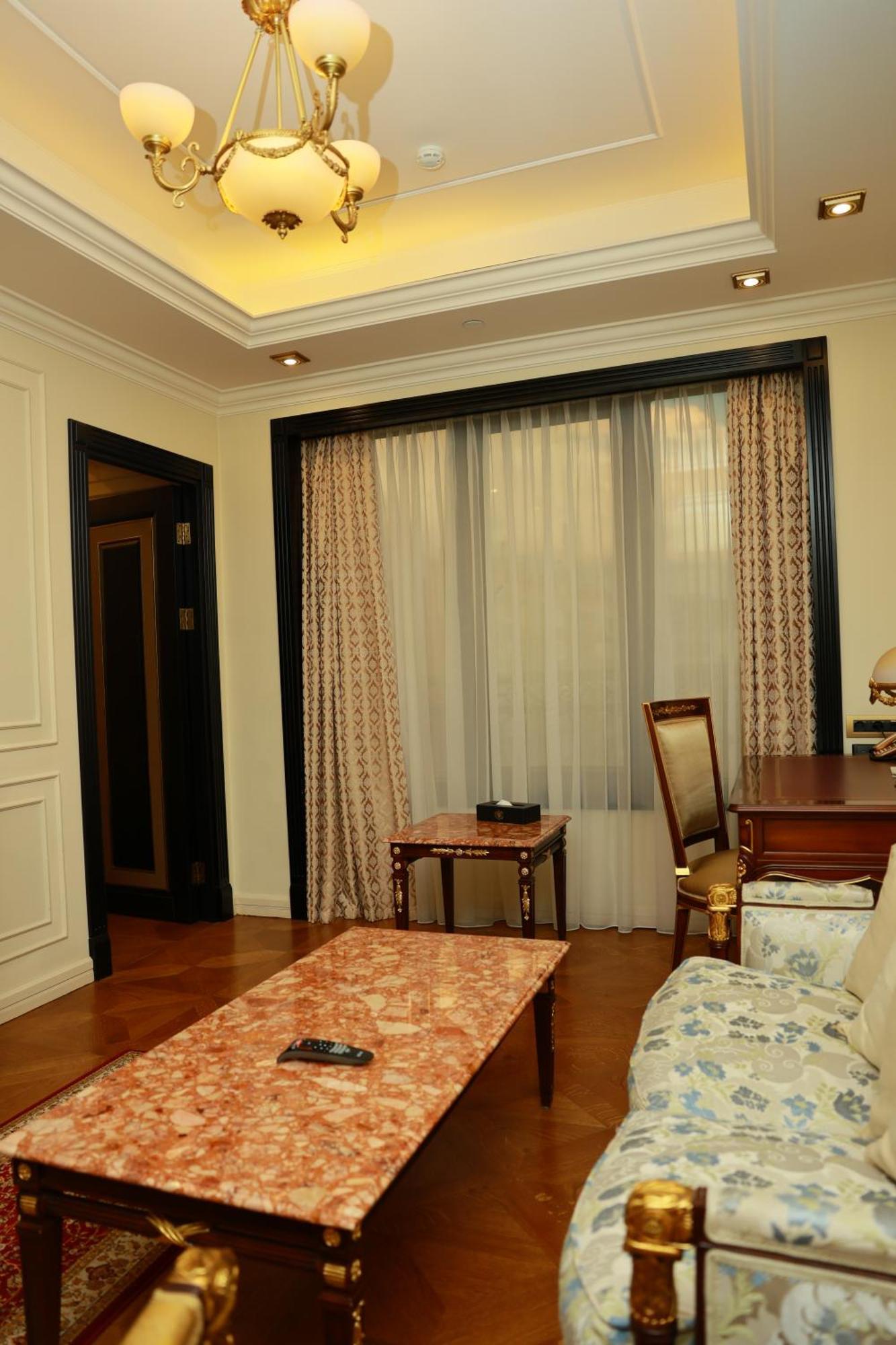 Golden Palace Hotel Jerevan Exteriér fotografie